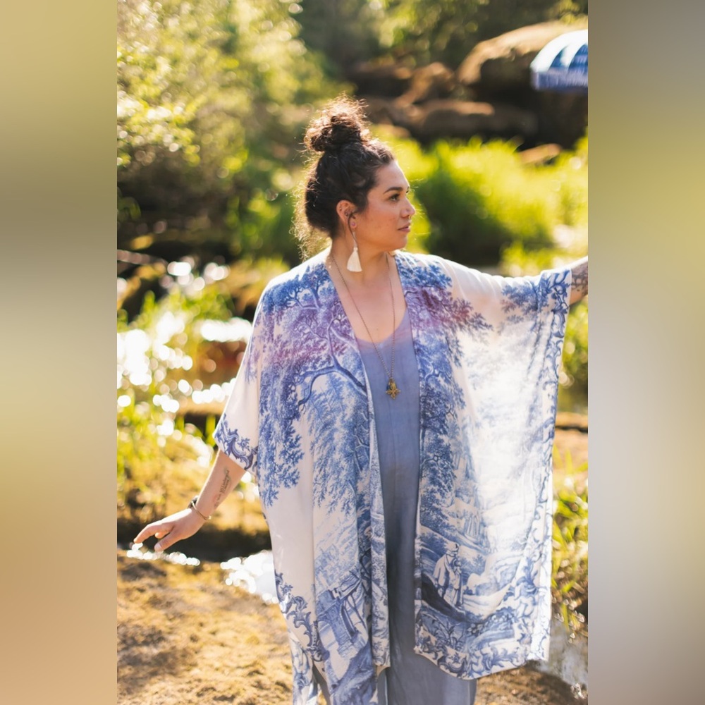 ⭐️Last One⭐️ LET THE LIGHT IN GODDESS DUSTER KIMONO Mid Length Chinoiserie - Picture 14 of 14